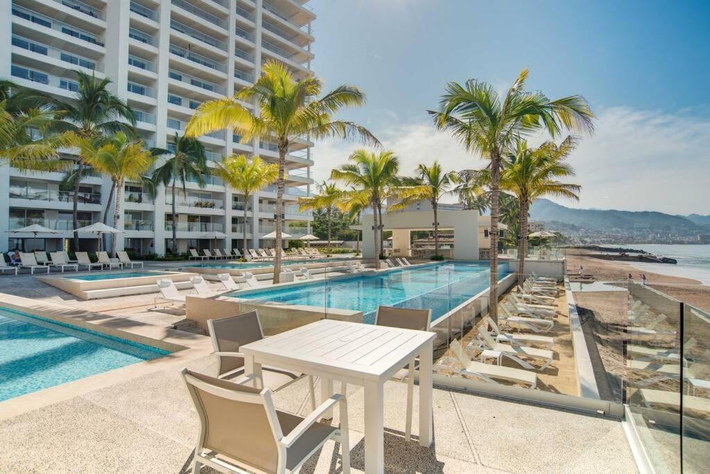 Harbor 3008 Amazing Beach Front Condo By Moikkarentals Puerto Vallarta Eksteriør billede